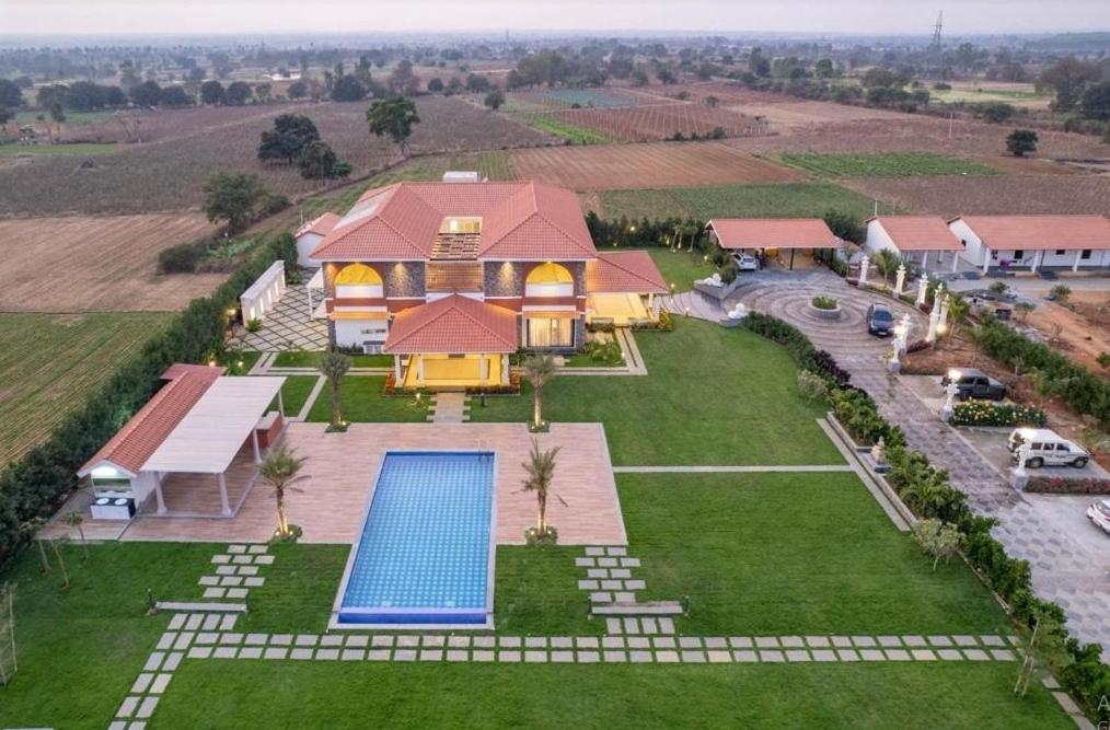 Redhomex Cove Castle Villa Hyderabad Exterior foto