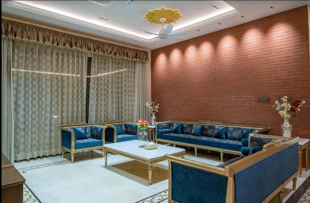 Redhomex Cove Castle Villa Hyderabad Exterior foto