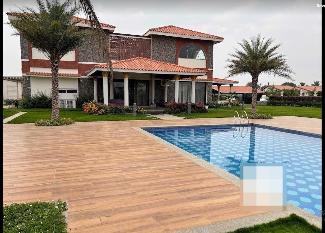 Redhomex Cove Castle Villa Hyderabad Exterior foto