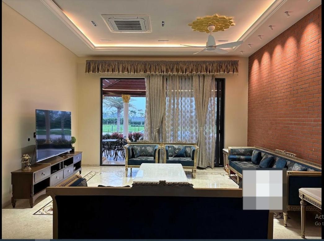 Redhomex Cove Castle Villa Hyderabad Exterior foto